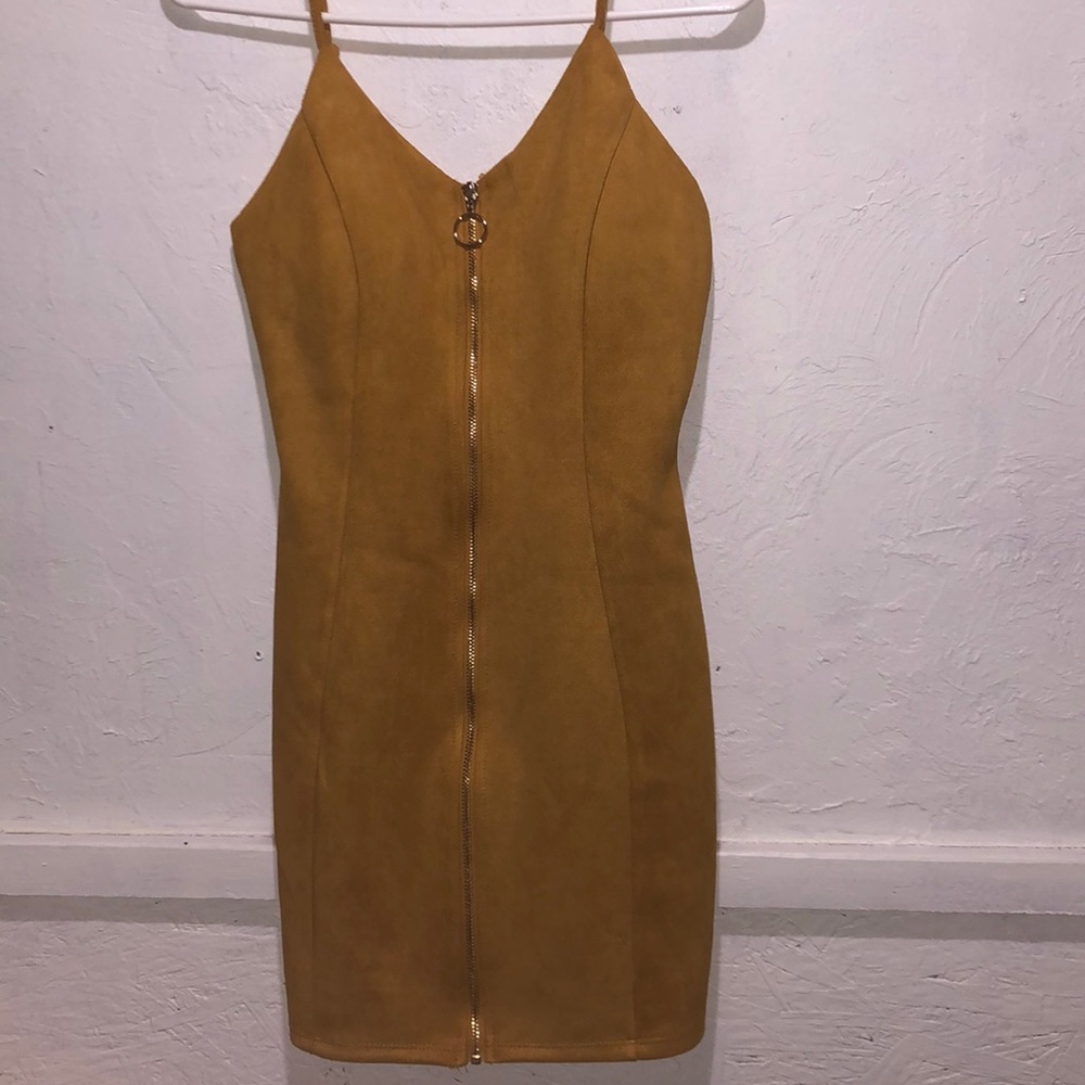 Hourglass shaped dress